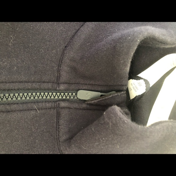 Navy Lululemon zip-up jacket - Picture 3 of 5